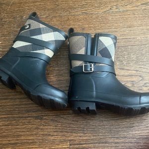 Kids Burberry rain boots